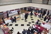 ADOLESCENTES INFRACTORES CON LA LEY EXPONEN PRODUCTOS EN EXPOFERIA DE CENTROS JUVENILES