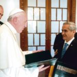 VATICANO DIFUNDE FOTOS OFICIALES DE ENCUENTRO ENTRE PAPA FRANCISCO Y PRESIDENTE DEL PODER JUDICIAL