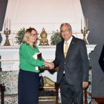 JOSÉ LUIS LECAROS RECIBE VISITA PROTOCOLAR DE EMBAJADORA DEL REINO UNIDO